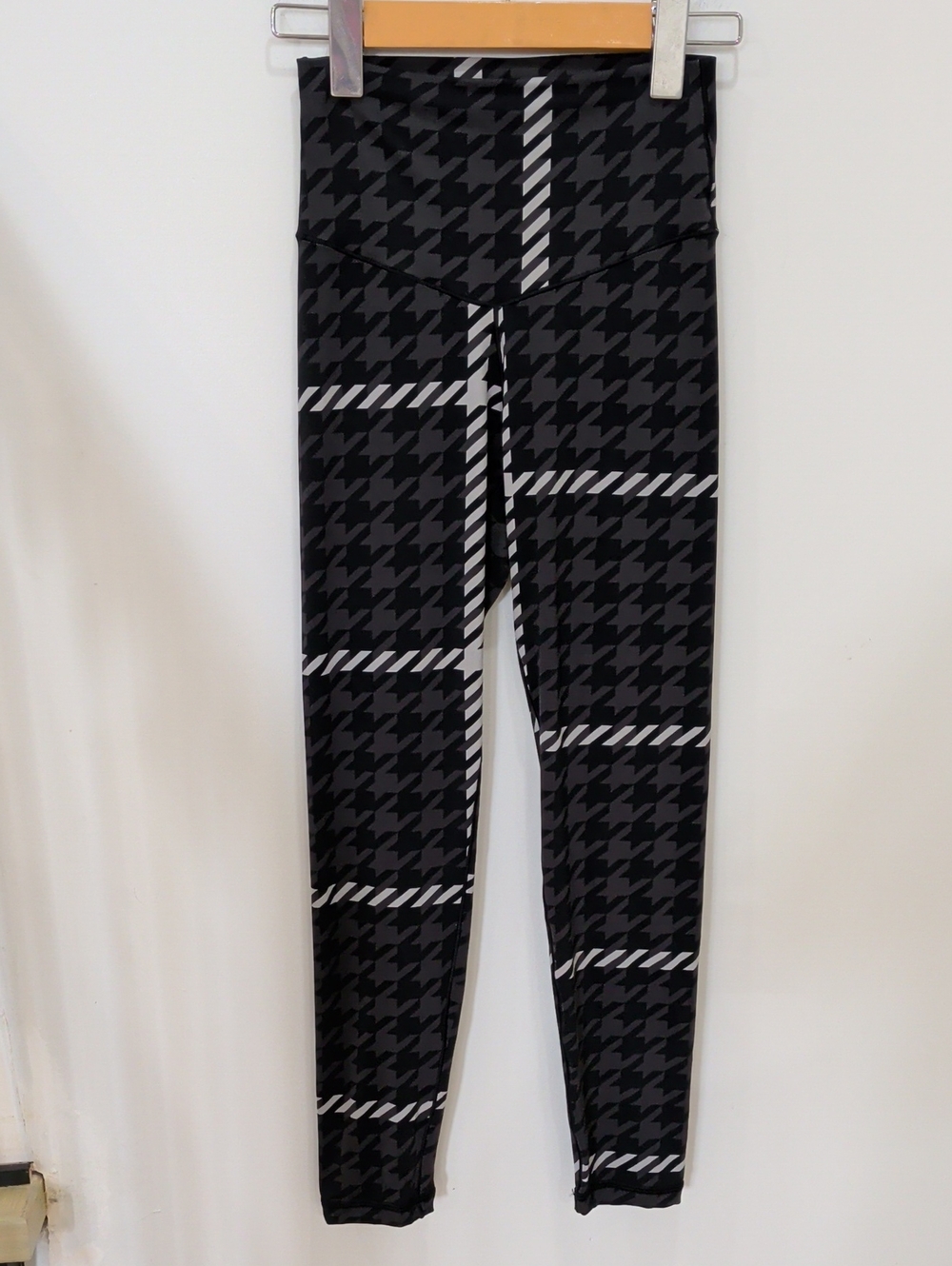 AERIE | Women's Blk/Grey Real Me Xtra Hold Up 7/8 High-Rise Houndstooth Leggings